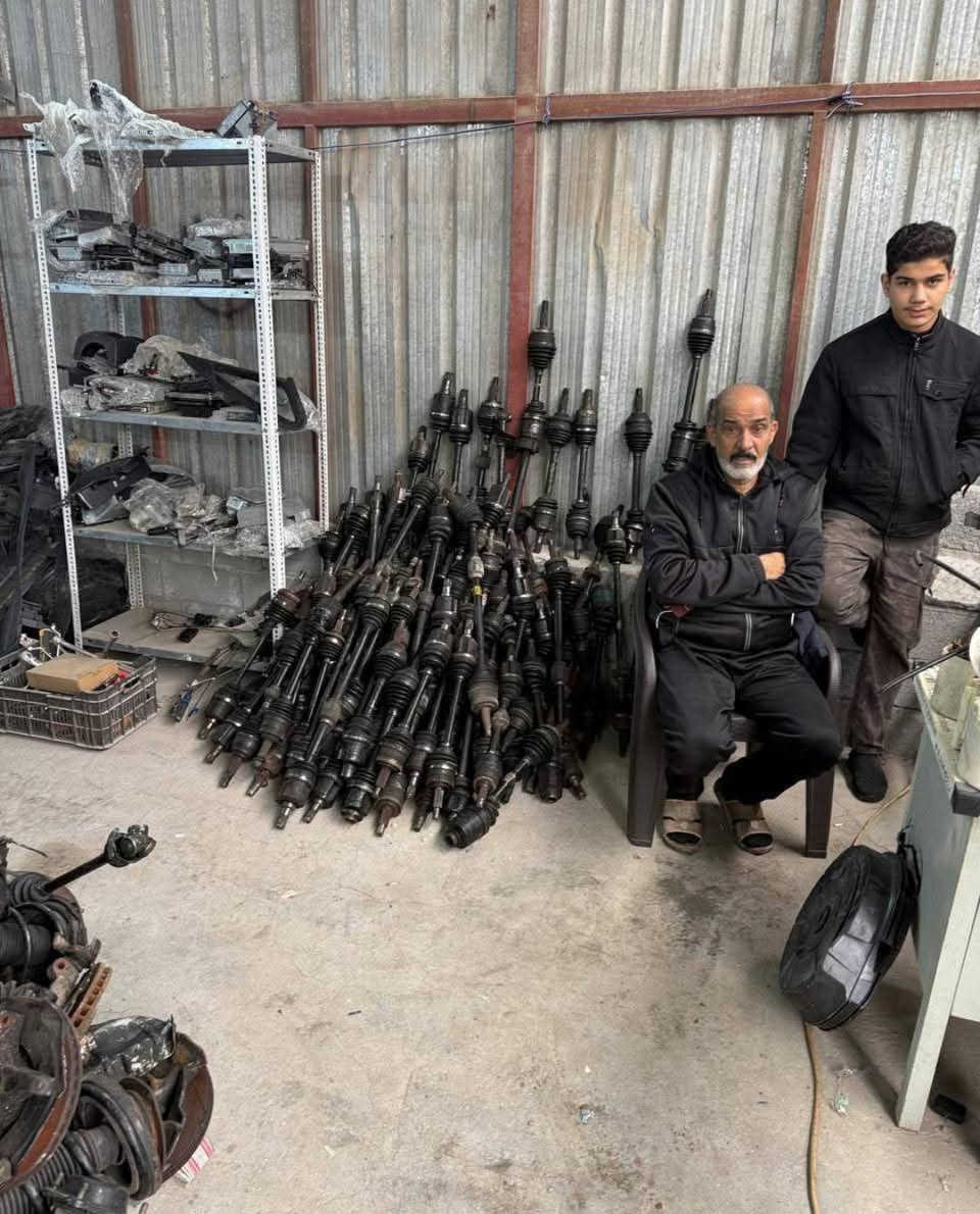 تم بحمد الله فتح محل لجميع قطع غيار لسيارات الكوري عنوان المحل ابو دشير حي صناعي مجاور علي بارد رقم الهاتف لمحل ‏‪***********‬‏
