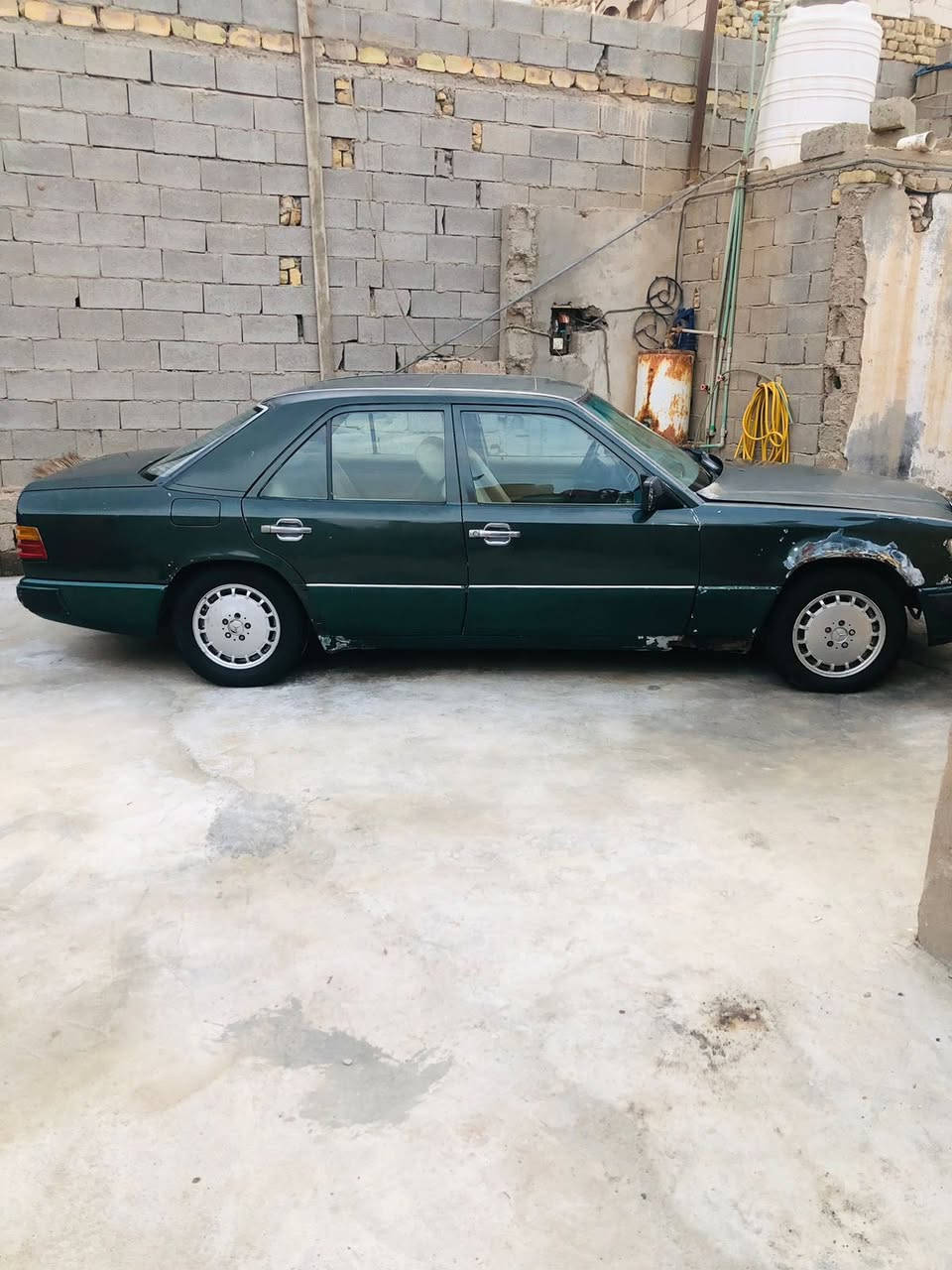 سلام عليكم مارسدس موديل 88 رقم بغداد سنويه نافذه موجوده بلعماره *********** هاذ رقم صاحب سياره سعر 30 وبيه مجال
