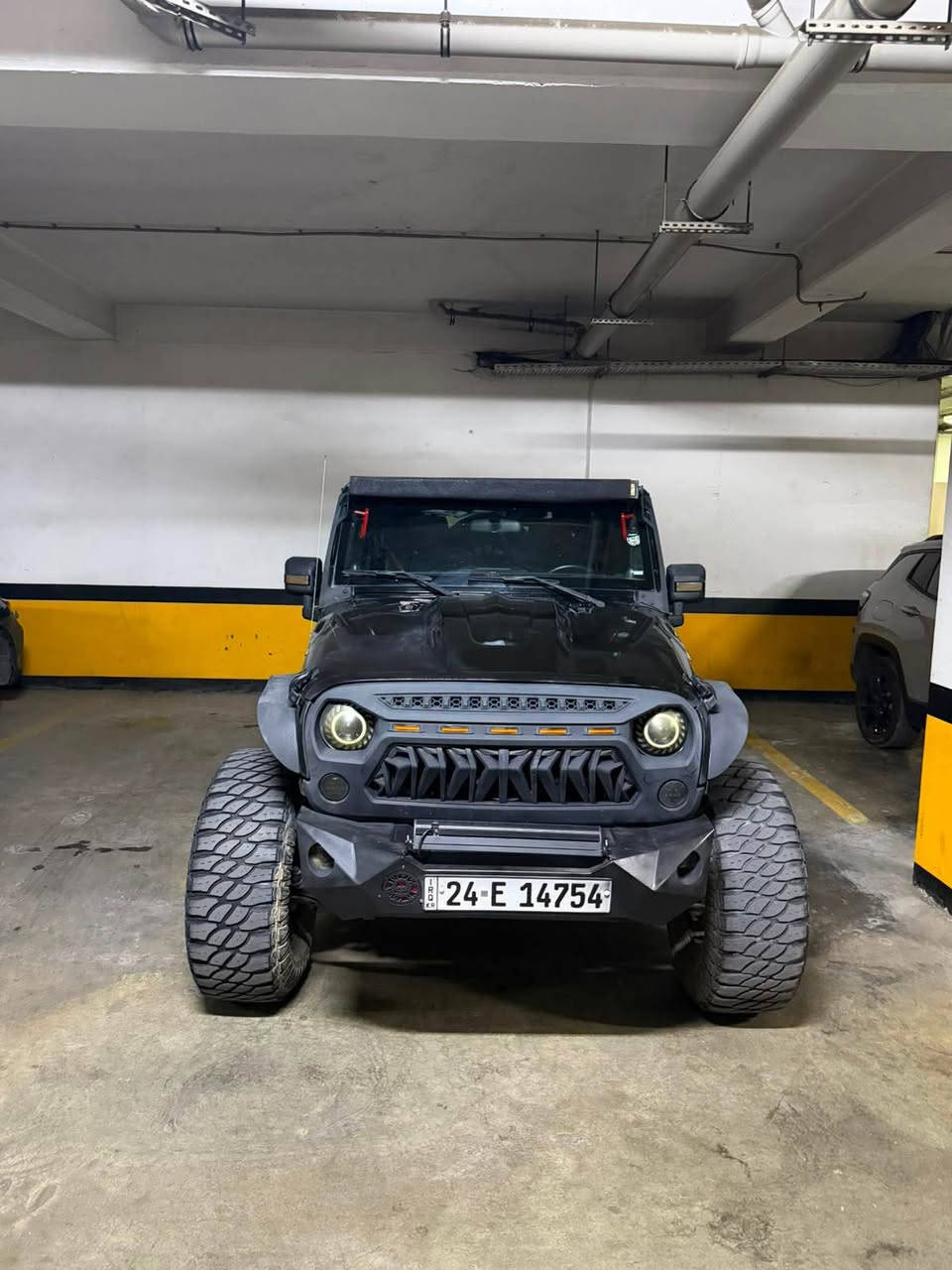 Jeep 2011 bas chamlox sboq bonet spurte be daxl ger makina aksl shart
*********** أربيل, العراق

