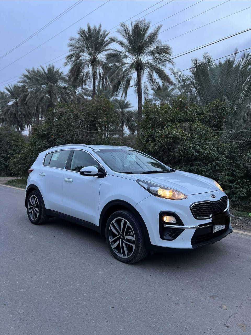 السلام عليكم
للبيع كيا سبورتج 2020 رقم بغداد بأسمي السيارة مكفولة عداد100 الف كم بحالة جيدة جدا من الشركة على ايدي محرك 2000 دوش تبريد بيانو كامرة شاشة اصلية اريل نفكيشن نظام الملاحة GPS حساس امامي خلفي الداخل حمصي  أنظمة للقيادة المري شفط 5 ويل كب بصمة عدد 2 تبريد قطعتين مكاني بغداد للاستفسار الاتصال على الرقم ***********
