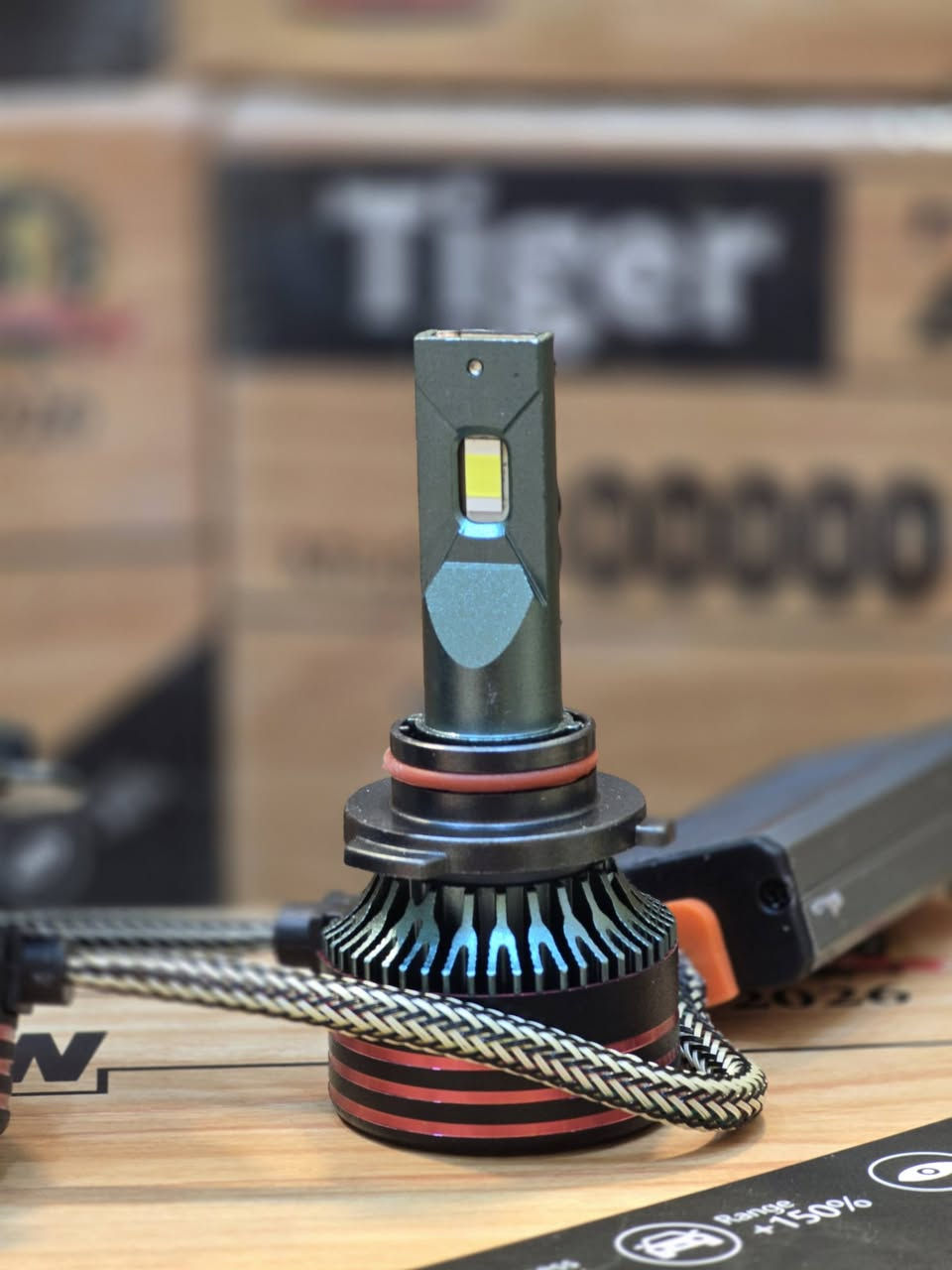 TIGER Z8 65W
_-_-_-_-_-_-_-_-_-
ابيض ثلجي ناصع
_-_-_--__--_-
العنوان : السنك الشارع مقابيل كراج الطوابق القديم ثاني فرع على اليمنة اول محل جوهرة الزنون 
_-_-_-_-__-_-_-__-_
تواصل على واتساب 
***********
