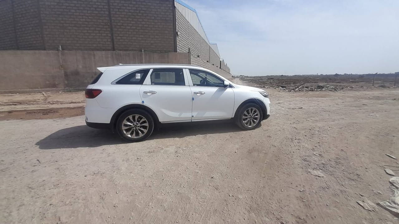 سلام عليكم سورنتو موديل 2019 خليجي نصف فول 6 سلندر كفاله عامه معه سونار  تحويل مباشر  ماشيه 72 الف كيلو  متر  السعر 240ورقه المكان بغداد بسمايه للتصال ***********{*********** بغداد, العراق
