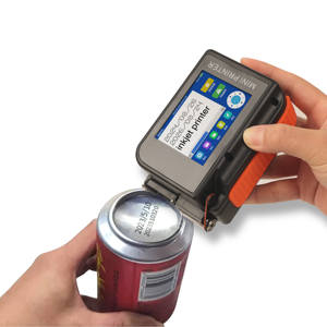 هذا الجهاز هو طابعة نافثة للحبر محمولة باليد من ماركة DCJET. 
تستخدم لطباعة النصوص، الرموز الشريطية (Barcodes)، رموز الاستجابة السريعة (QR codes)، والشعارات. 
تتميز بقدرتها على الطباعة على مختلف الأسطح، سواء المسامية أو غير المسامية. 
تحتوي على شاشة ذكية لعرض النصوص والتحكم في إعدادات الطباعة. 
تأتي مع خرطوشة حبر سريعة الجفاف لضمان دقة ووضوح الطباعة.


**إذا كنت صاحب هذا الإعلان وتريد حذفه لأي سبب، رجاءا أرسل رسالة إلى الدعم الفني**