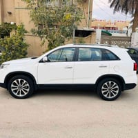 سورنتو ٢٠١٥ • ٧ راكب • محرك ٢٤٠٠