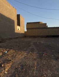 قطعة • ٢٠٠م • الدبية الثالثة