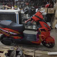 سكنس حديث • ٦ بطاريات • دراجة نظيفة