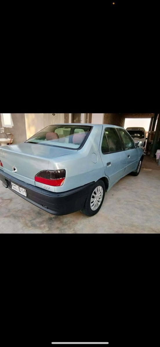 بيجوى فه ره نسى ٢٠٠١
ئارم پلاسيتك سليمانيه
كير عه يبي نيه مه كينه ى سه رفه كات
ڕون نادات هيج عه يبيكي ترى نيه 
سه سياره كى جوان ماوه ته وه
نرخى ١٨ ورقه و مجاليك
له نزيك مه يدانم
***********كلار مه يدان كالار, السليمانية
