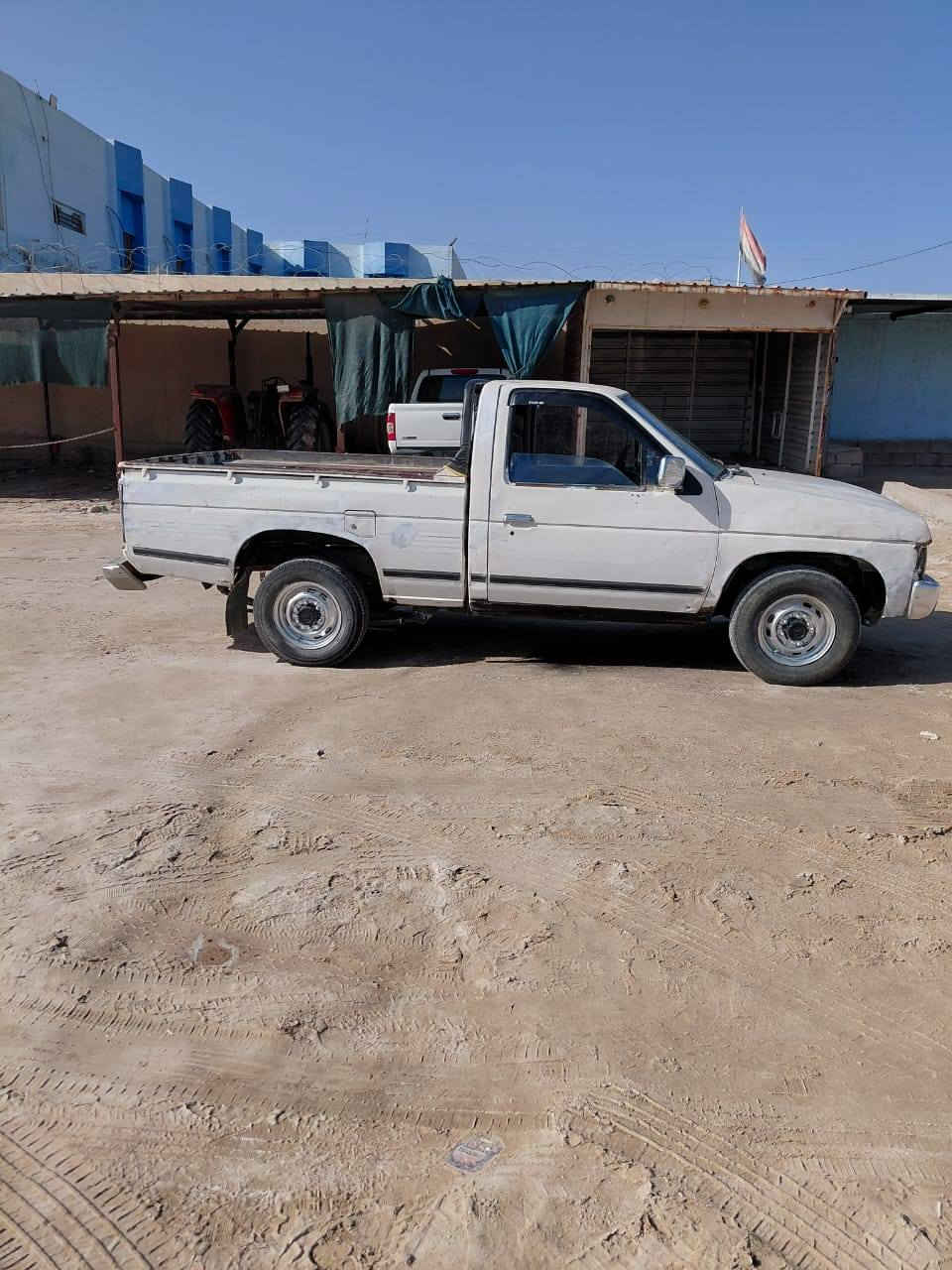 نيسان 95رقم نبار عامريت الفلوجه *********** سعر ٢٥وبيه مجال محر كير كسن شاصي مكفوله
