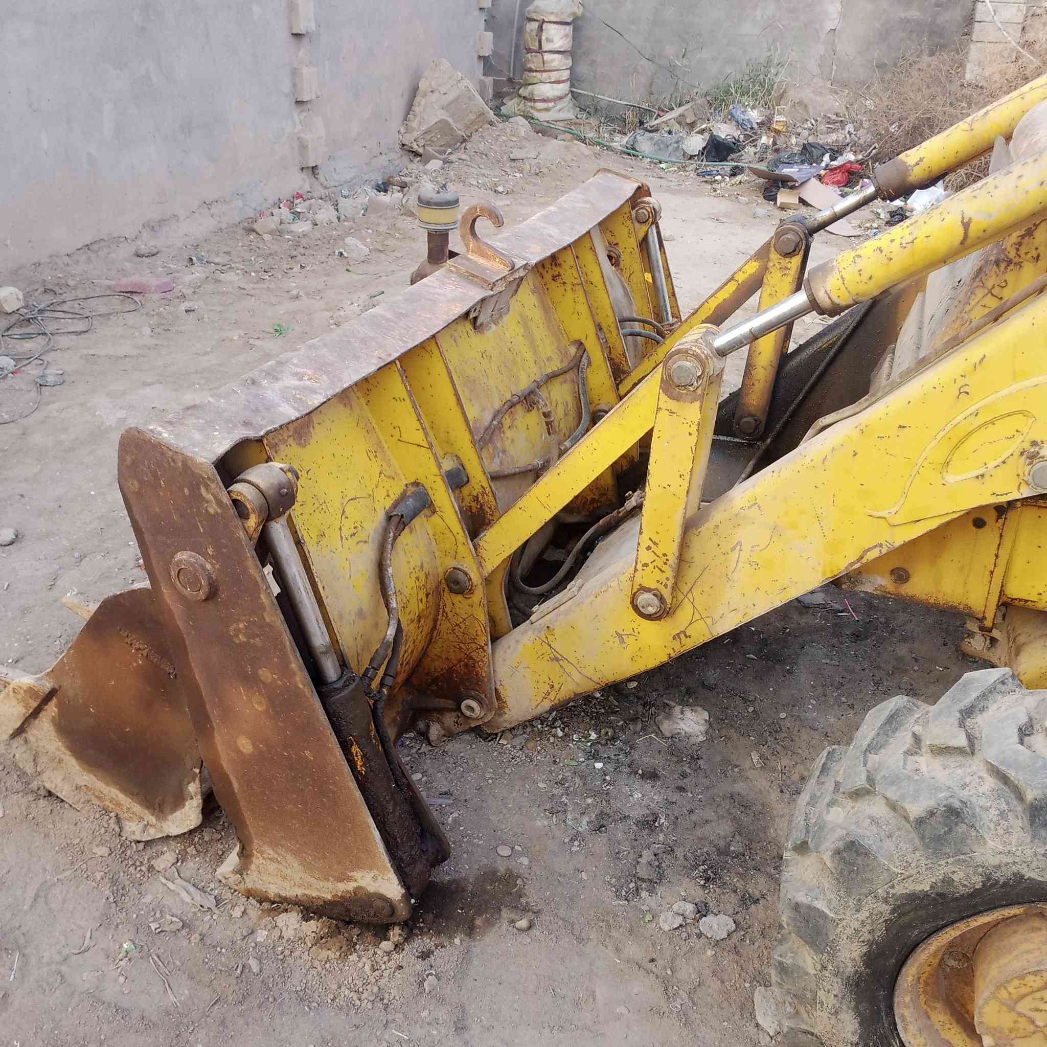 للبيع مكينه كير مضخه مكفولات بيهه صوندات طاكلت صالهه فتره متروكه المكينه رقم اسود بغداد راعيهه بغداد ماندله وجكات ثنين طاكه قبل كم يوم شفلته هسه متشتغل الله شاهد مافارغ الهه وريد ابيع ابايعك كوم حديد عله وضعهه جب سلايت كيله شغل مكص المكان ميسان السعر 50وبيهه مجال ***********
