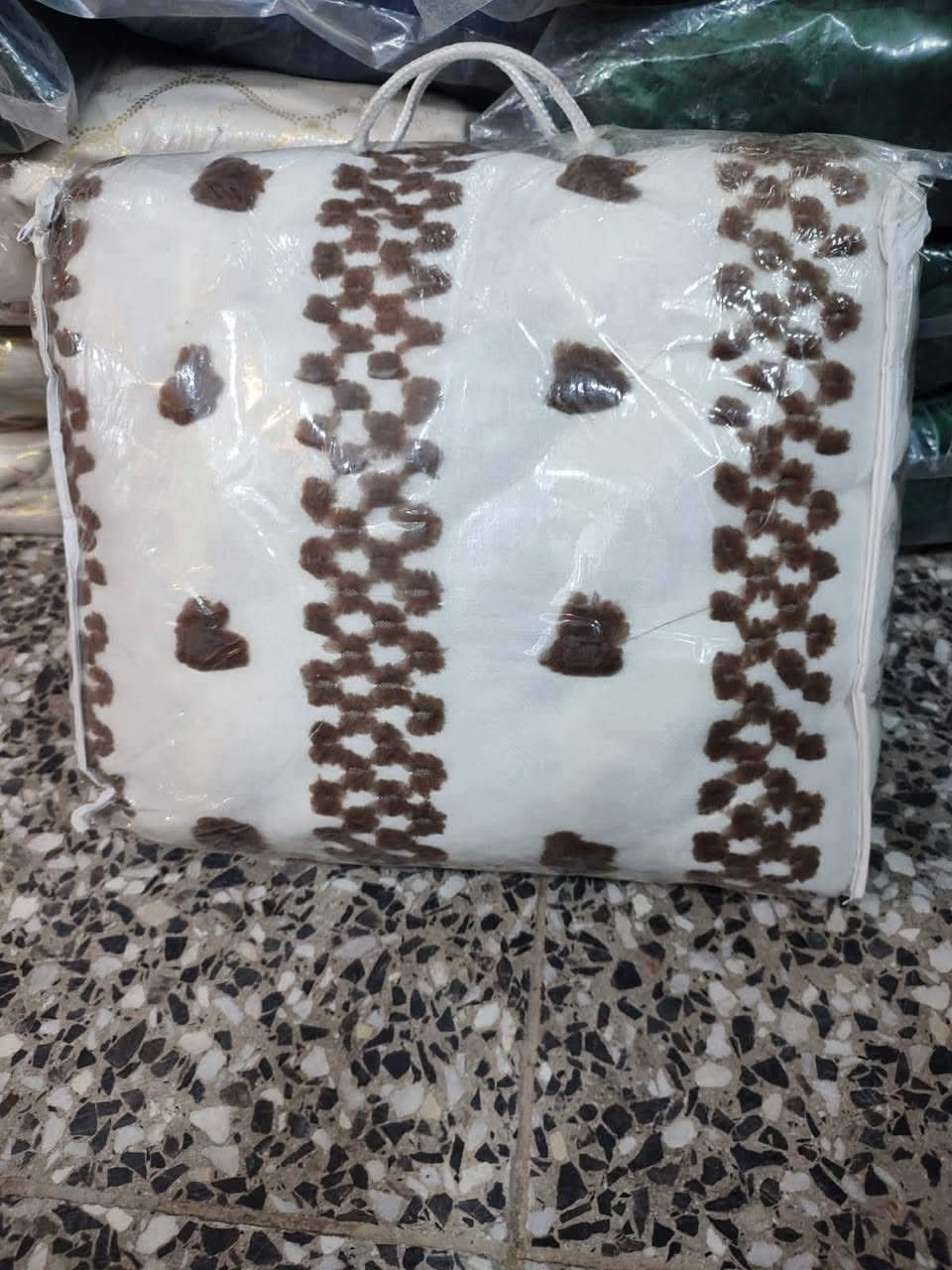 بردات بؤهيمي مبطن عرض. 4امتار سعر الجنطه 23استغلو العرؤض عنوان سبع البؤر شارع بلقيس مقابيل جمله حسين


**إذا كنت صاحب هذا الإعلان وتريد حذفه لأي سبب، رجاءا أرسل رسالة إلى الدعم الفني**