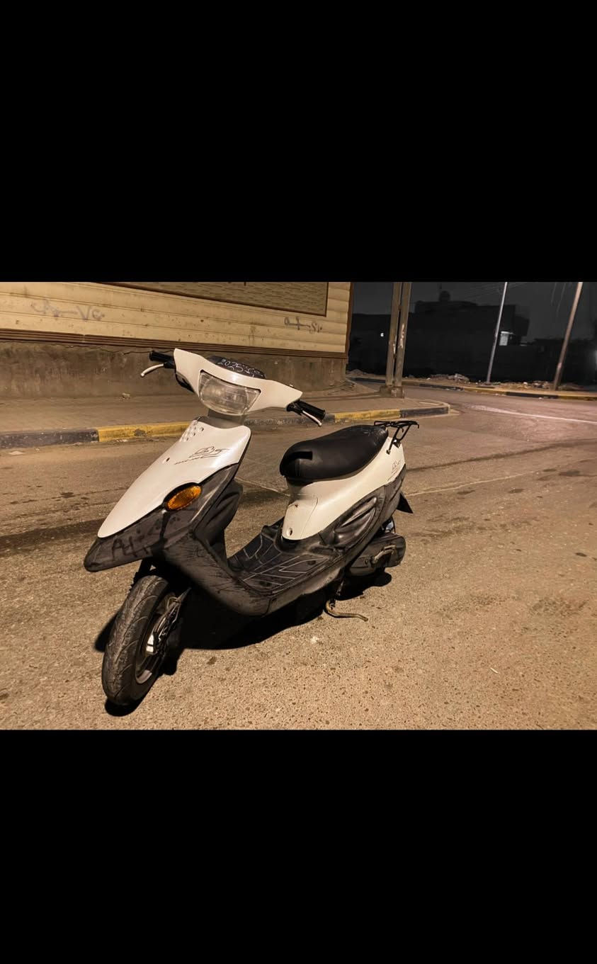 سلام عليكم دراجه تسعه للبيع
جديده كلهه شغاله سلف هندر كامله من كلشي المكان البصرة السعر 400 وبيهه مجال الرقم ***********
