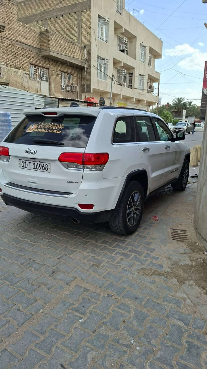البيع جيب موديل 18 سونار ويه صور فول واحد عل واحد بدون ضرر فقط صبغ الجماليه كير محرك صدر تخم تاير تبريد كله جديد رقم بغداد دولي سنويه جديده ثاني يوم تحول سعره 162 بيه مجال ***********
