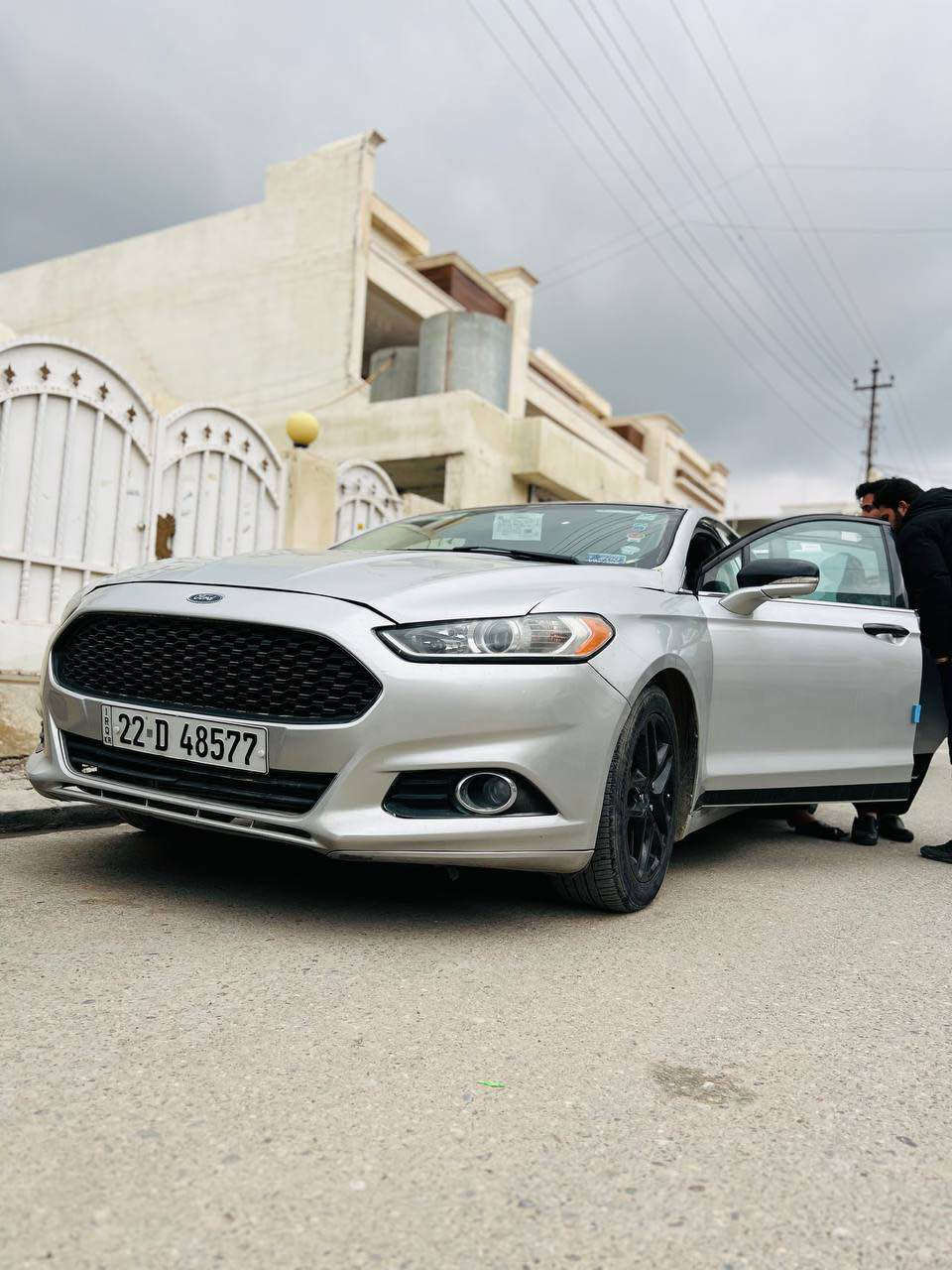 فورد فيو ژن .2016.مه كينه 2.5.
مه رغوب  بى تؤربو  ره قه موو سه نه وى نويه   ٦بارجه ى سبوغه  مواسه فات SE 
بريك به سمه  ته بريت مه ركه زى  ده بل گير  بى مه سره فه سه ياره كه   
 *********** أربيل, العراق
