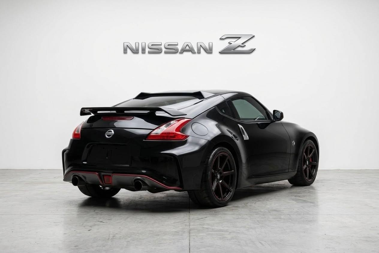 Nissan 370Z 2018
نيسان 370Z 2018
السيارة بيها جاملغ صبغ فقط
بجم كبس
مواصفات:
(محرك 6 سلندر  3.7L - كير اوتوماتيك 7 سرعات - بصمة تشغيل - كشنات حضن رياضية - تحكم ستيرن - مثبت سرعة - شفتات ستيرن - كشن كهرباء - كشنات جلد - 332 حصان يعني طيارة ✈️ )
ماشية 95 الف مايل فقط
كير محرك كهربائيات شرط
رقم اربيل شرط تحويل
السعر: $149 ومجال بسيط
للتواصل:
*********** اتصال فقط 
*********** واتساب او فايبر فقط
مكاني سليمانية
