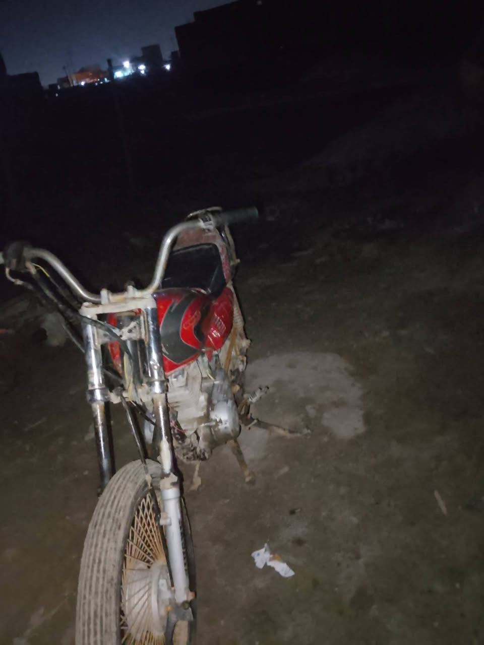 سلام عليكم شباب دراجه البيع كلك  بل225وبي مجال الشراي بي خير ودلل***********
