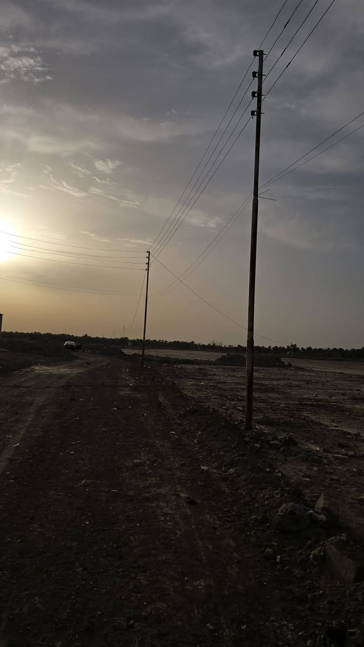 سلام عليكم
يوجد لدينا قطع اراضي زراعي خلف مدرسة صفي الدين مساحة كل قطعه 200 متر 
للأستفسار. ***********
