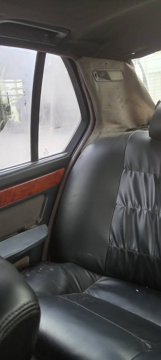 السلام عليكم ورحمة الله وبركاته سيارة بي ام دبليو موديل ٩٣ للبيع رقم كربلاء موجود صاحبها الشرعي في كربلاء لون رصاصي السعر ٣٠ ورقة وبيه مجال بسيط السيارة مطلوبة غرامة ٢٠٠ الف سنوية صاقطه من ٢٢٠ المكان تبريد شغال شرط التحويل مكان السيارة مدينة الصدر الاتصال على الرقم ***********
