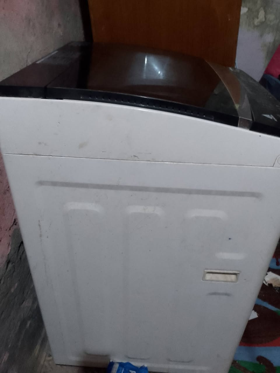 غساله البيع وزنه 21كيلو نضيفه كلش عنوان شارع حيفا ***********سعر 350بيه مجال
