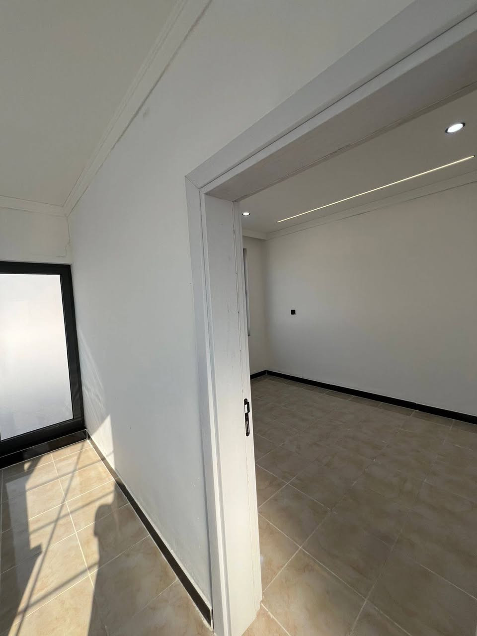 بيت للبيع مجمع مهندسين 
200 مه تر 
٣ غرف نوم 
صاله 
استقبال 
كراج 
حديقه 
***********
***********
