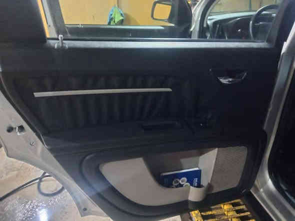 دوج جورني موديل ٢٠٠٩ رقم ٧٢٧٣ بغداد مرغوب لإصحاب السيارات الحديثه في حال (تبديل لوحه) مع سياره أُخرى سنويه مجدده لل٢٧ تحويل ثاني يوم _ خمسه راكب، مكينه  وكير بوضع جيد جداً، تبريد تدفئة قطعه وحده جيد جداً إضافه إلى تبريد جكمجه (ثلاجه)، تايرات جديده، باتري جديد، سلايد روف طكتين شغال بلا صوت، قاصات عدد ٣، برده خلفية جديده،جهاز إنذار، تنزيل جام عن بعُد، كهربائيات السياره شغاله، مقاعد قلابه عدد ٢ للأطفال مواصفات Sxt.
للاتصال ***********
