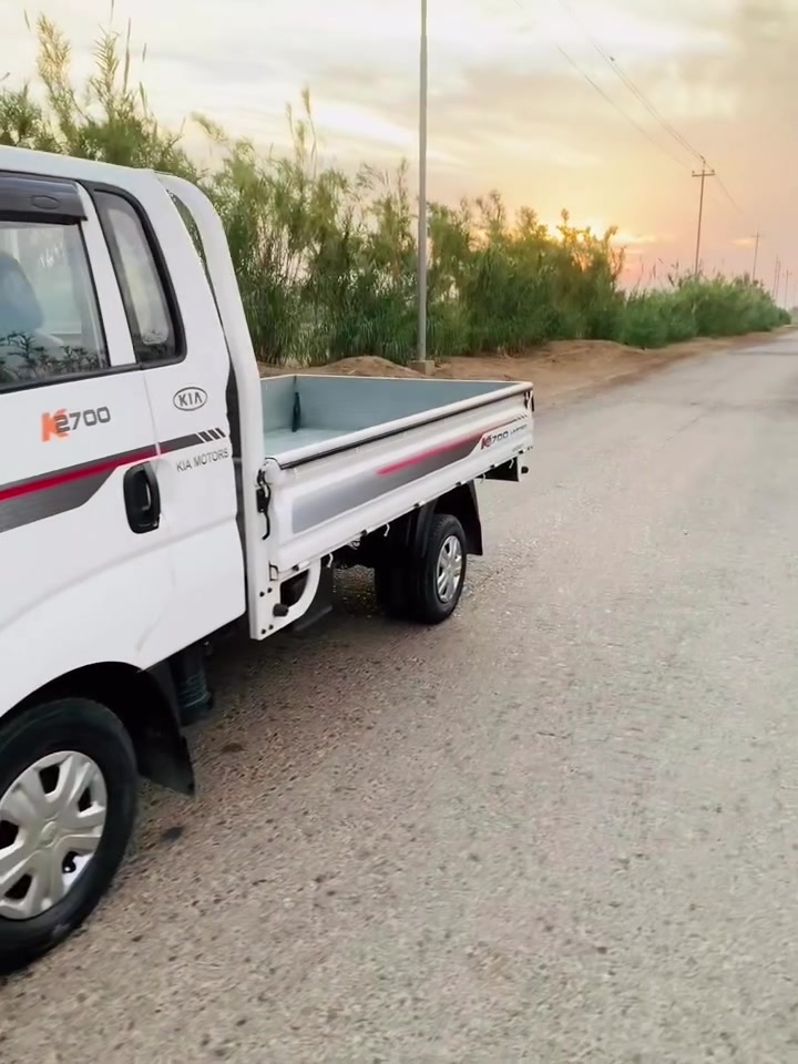 سلام عليكم كيا موديل 2021 فول ارباك بي سي يعني موصفات 22 رقم بغداد دولي تحويل مباشر ماشيه 93الف حقيقي استخدام شخصي سياره سبير مانازل تخم تاير شركه كوري جديد سياره كفاله عامه على وضع الشركه كير محرك اكسن كله وضع الشركه تبريد ثلج  سياره نضافت 24 مكاني واسط صويره 
الاستفسار (***********)
