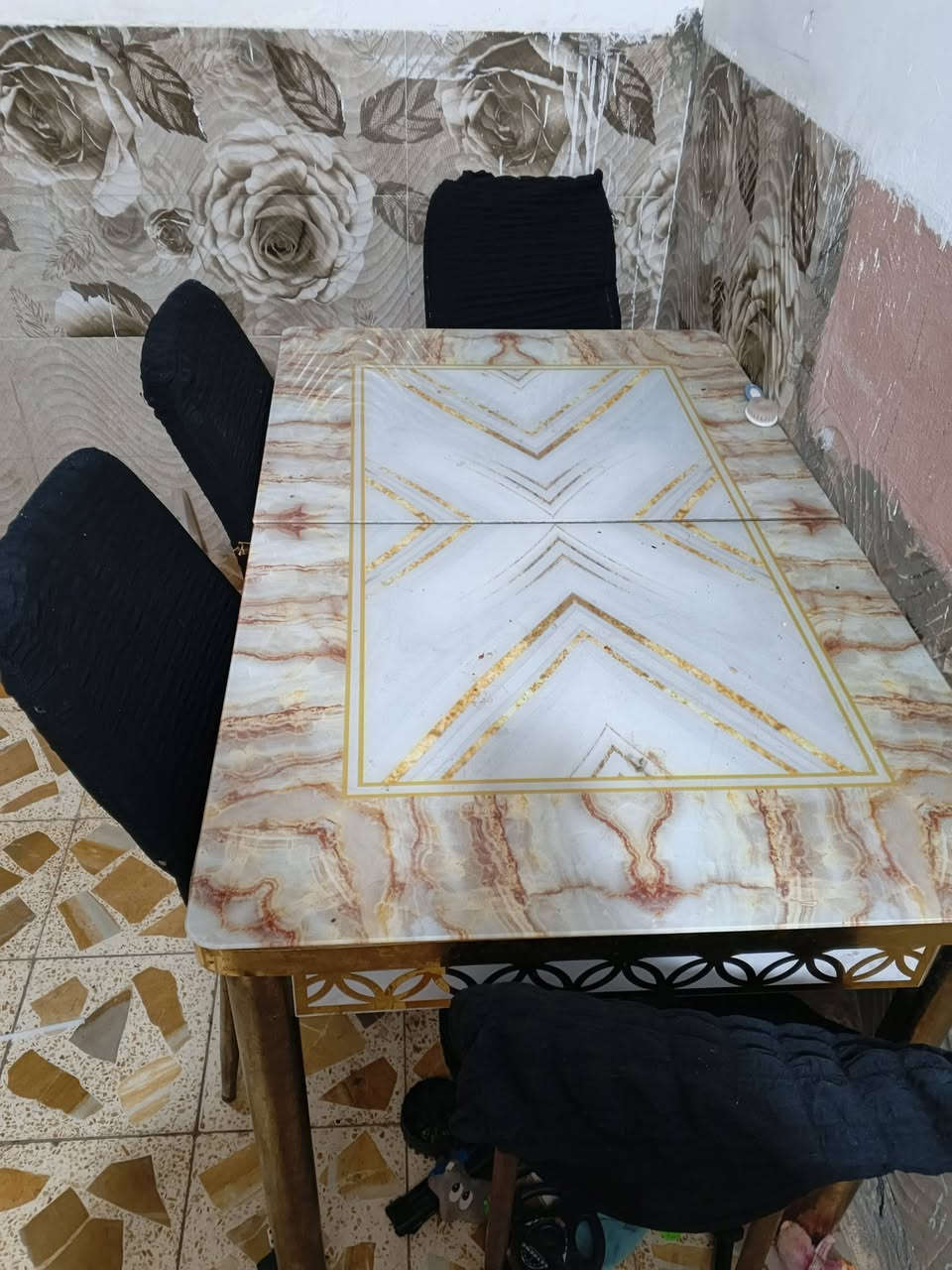للبيع كنتور بابين خشب
ميز طعام اربع كراسي نظيف مابي كسر


**إذا كنت صاحب هذا الإعلان وتريد حذفه لأي سبب، رجاءا أرسل رسالة إلى الدعم الفني**