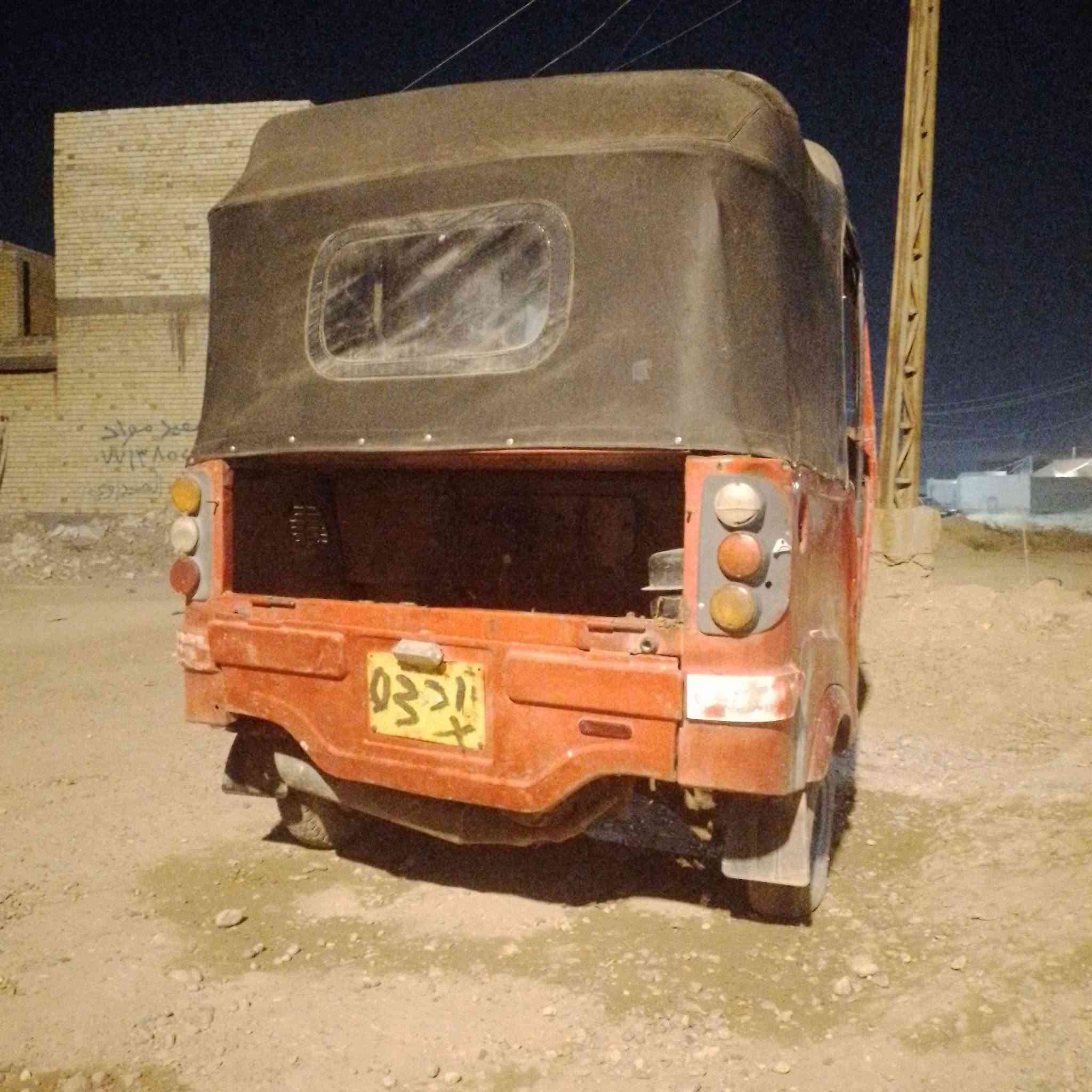 سلام عليكم تكتك للبيع مكينه ستوته مكاني بغداد حي البتول ***********
