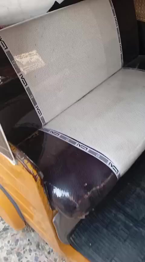 السلام عليكم تكتك للبيع مكان بغداد للإستفسار الاتصال ***********
