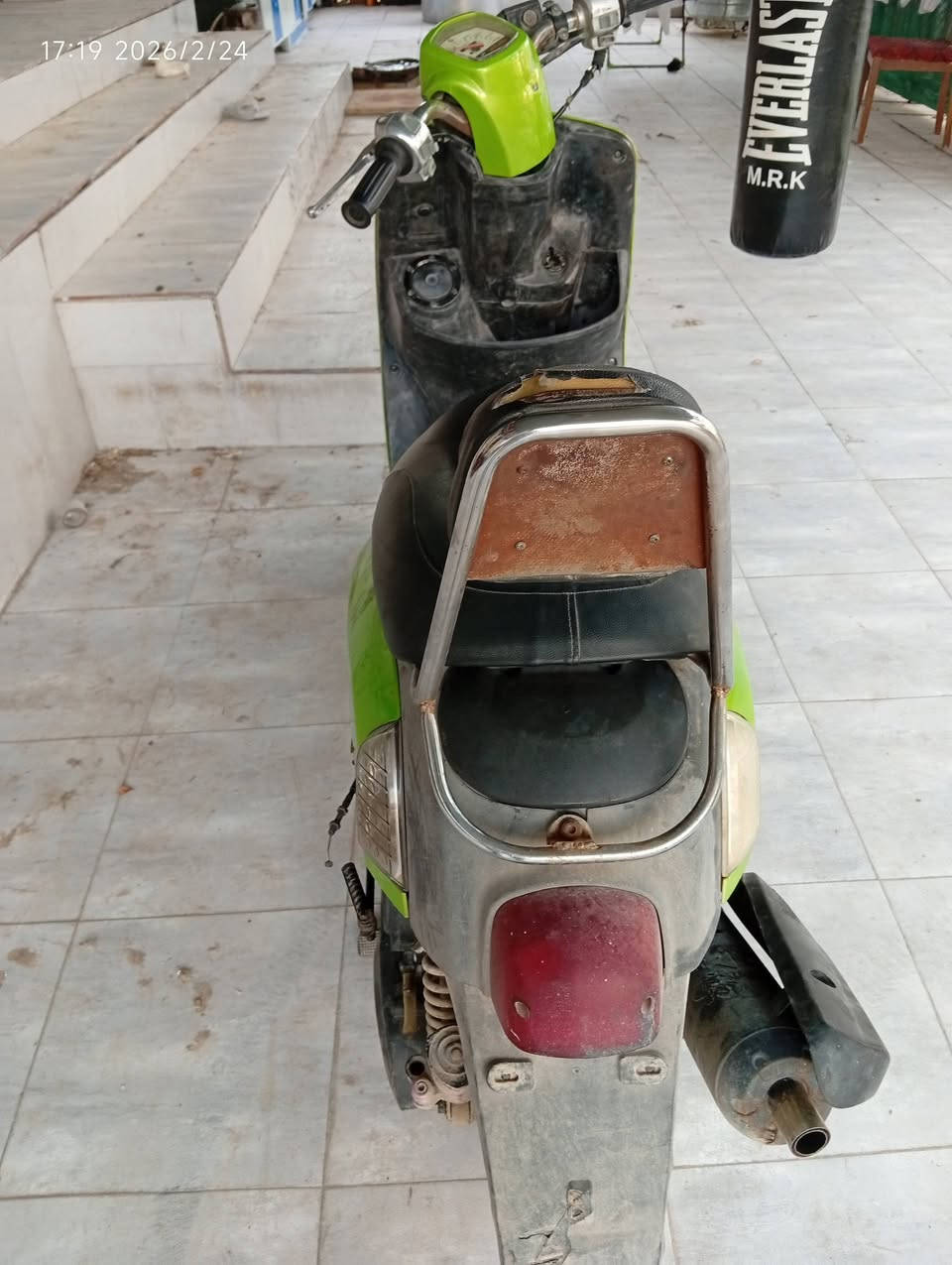 للبيع بوليسي كابريتر
مبدل فقط كور جديد ع ضمان و كيس هندر خارجي 

كهربائيات كلشي ما بيه  

دراجه ناعمه بالمشي و شلعته حلوه

سعره ٥٠٠ و بيه مجال 
مكاني كربلاء الاحسينيه كنطره بيضه ( اذا تريد ننتفق ع مكان )
رقم***********

ملاحضه دراجه وصخه ما فارغ
