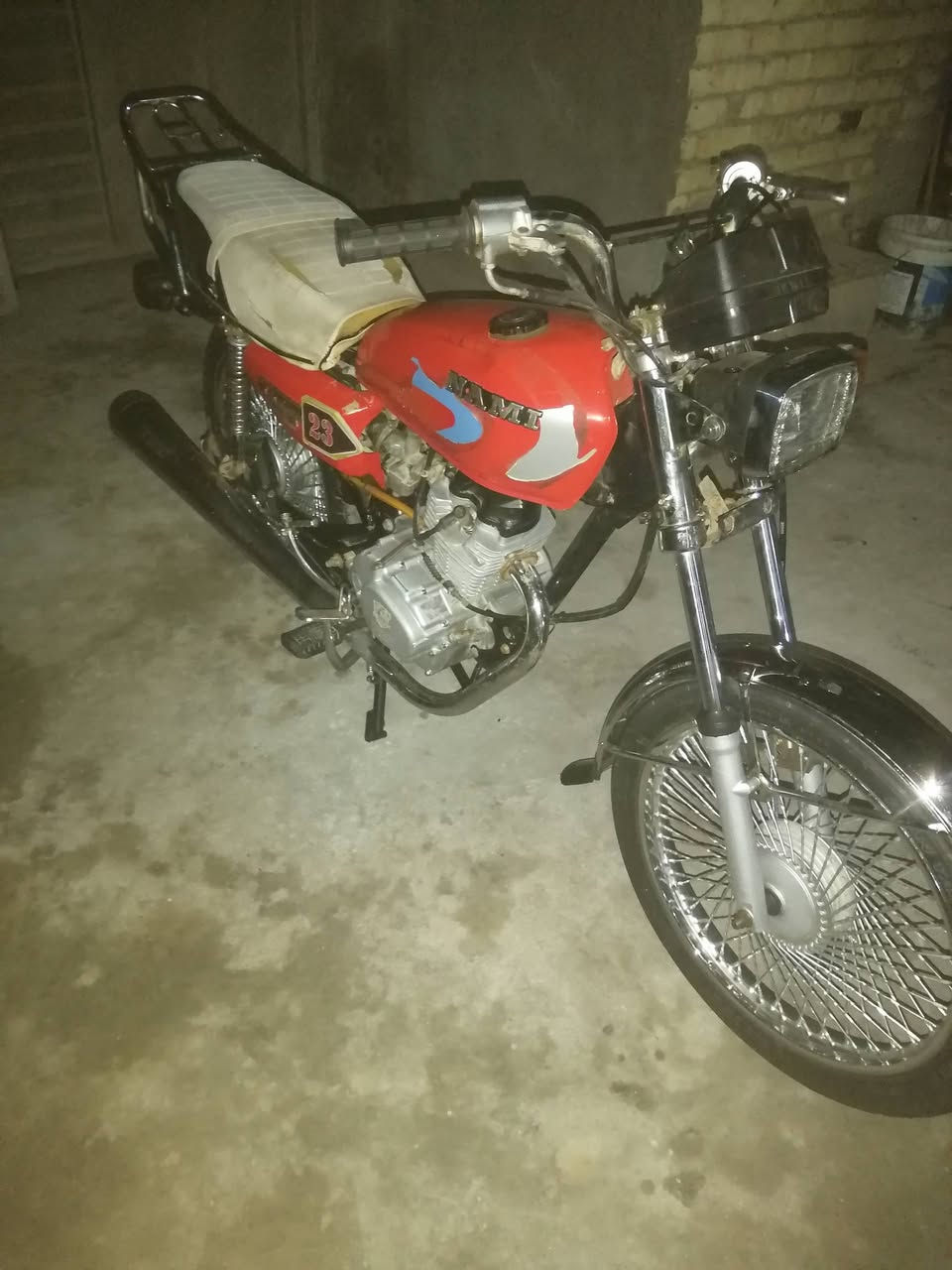 السلام عليكم مكلف بنشر دراجه تايكر سكنر موديل 2020 صار 3 ايام معمره غراض نامه دراجه حلوه مال جناي سعره 600 هاذه رقم صاحب الدراجه ***********
