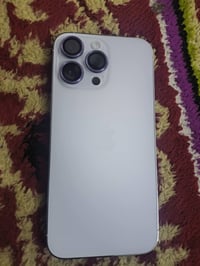 * ايفون 📲 14 برو ماكس * لون أبيض  * بطاريه🔋89 * ذاكره 128 * شرق اوسط ع...