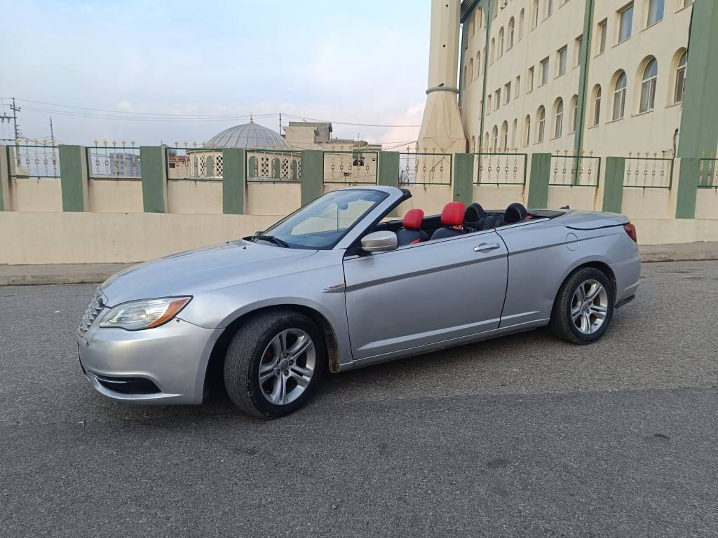 "گلايز موديل 2011 "
گير توماتيك  گير و مكينه بشرط
مكينه 4 بستن فول اقتيصادي
سقف كهرباي.
سعر 70 ورقه ومجال 11 ورقه غرامه 
تحويل بشرط
*********** زاخو, دهوك
