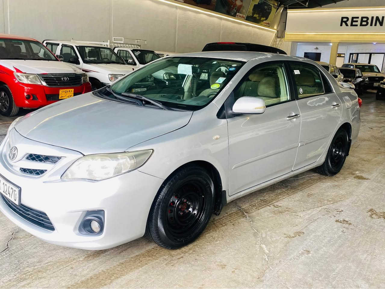 بیکاشۆ 2009  بە س  سلایت  نیە مە کینە گە ورە یە 
بەشەرتی گێر ومەکینە و تەبریدو  
سەیارەکە زۆرجوانە مالێ دۆستە  2 پارچەی  سبوخە  
لێدانی  نیە  غازی تورکی  لە سەرە
سعری 93وەرەقە کمیک مجال
***********
***********
لەکۆ یە دادەنیشم كويسينجاك, أربيل
