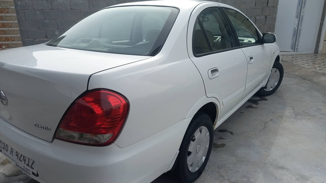 سلام عليكم 
سني ياباني
محرك اسود 
كير اوتماتيك
موديل ٢٠١٠
رقم بابل انكليزي 
سنويه ٢٠٣٩
هزه جديده
استلام شركه على ايد وحده محوله مره وحده
بيها بارد بسيط ورش كد شبرين بالبنيد اثر طخه بسيطه واضحه 
 والباقي شركه
المكان بين بابل وبغداد(جبله)
*********** واتساب واتصال
