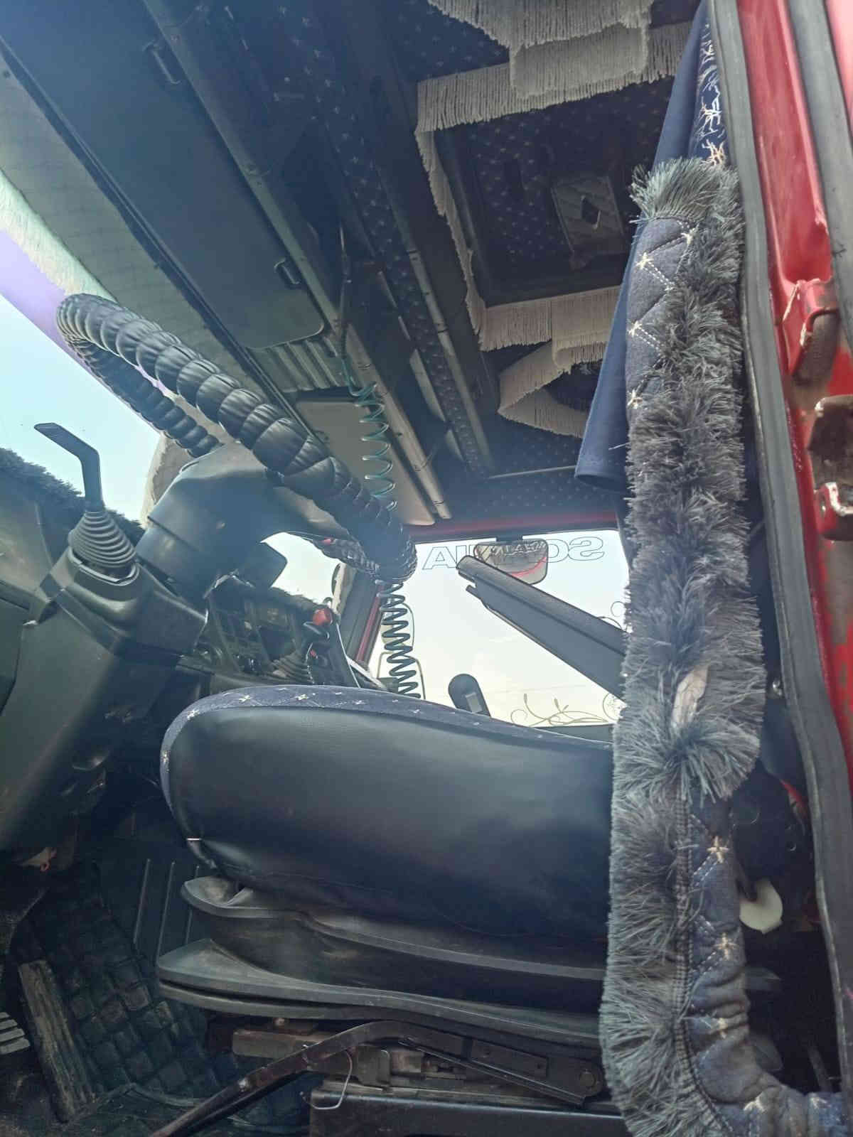 للبيع قلاب موديل 96محرك فحمي كير 3x3وضع شركه طخم تاير محرك نوزل كله بشرط رقم ألماني شرط التحويل السعر 225  تواصل عالرقم ***********.  مكان الموصل
