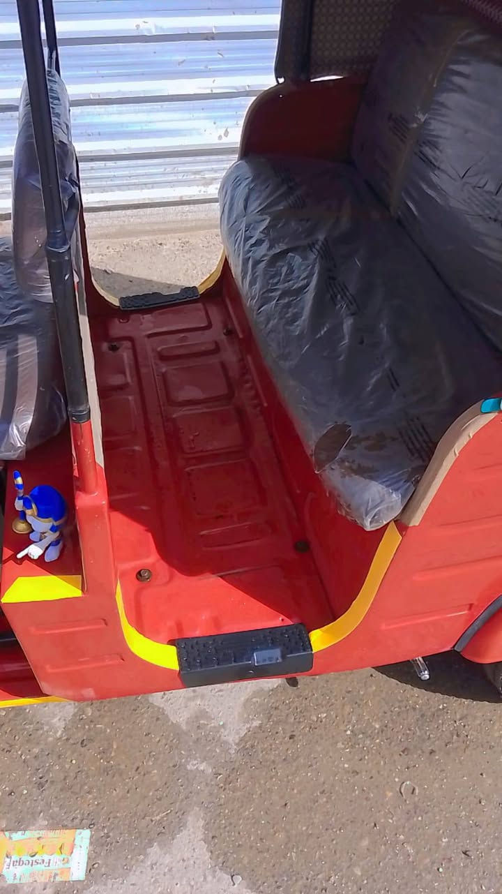 سلام وعليكم تكتك موديل 2018/6/28 كفاله من خياس وضربه مرقمه السعر 5700 بغداد زعفرانيه ***********
