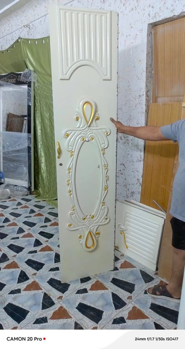 متوفر غرفه تصميم تركي إيطالي شغل عراقي دمعه ملكي كنتور 6 أبواب غرفه طابقين كامله وبعد بيها ما مصورات الغرفه بس بيها ملاحضات بسيطه ++خشب مفول صاج عراقي مو عادي داخل مالها جبير مستخدمه فتره  ومثل ما موضح الكم ملاحضات بسيطه غرفه 11  قطع  
کنتور

چرباية رأس عالي

چرباية رأس ناصي

كومديات عدد ٢ أيمن وأيسر

ميز المرايا

ميز البلازما (الجزامة)

سرير نفرین

أجناب السرير

شازلون

طابورية 

صبغ مضبوط 100/100 ما يشخط لون ثابت الغرفه حاليا فاتحها الشراي يجي يفحص وكبل يحمل الشراي يتفضل   الله يشهد ماخذتها مليونين و650.

ابيعها مليون وبيها مجال قليل لان مستعجلة عل بيع


**إذا كنت صاحب هذا الإعلان وتريد حذفه لأي سبب، رجاءا أرسل رسالة إلى الدعم الفني**