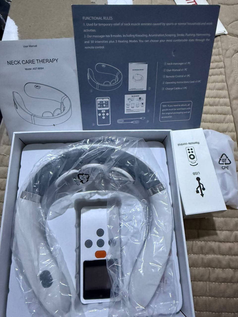 جهاز تدليك للرقبة (Neck Massager) من طراز AST-505H.
يستخدم لتخفيف آلام عضلات الرقبة بشكل مؤقت نتيجة الأنشطة الرياضية أو اليومية.

يحتوي على 9 أوضاع تدليك مختلفة (مثل العجن، والنقر، والضرب).

يوفر 50 مستوى شدة مختلف و 3 أوضاع للتدفئة.

يتم التحكم به عبر جهاز تحكم عن بعد (Remote Control).


**إذا كنت صاحب هذا الإعلان وتريد حذفه لأي سبب، رجاءا أرسل رسالة إلى الدعم الفني**