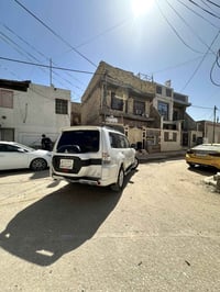 باجيرو ٢٠١٦ محرك٣٥٠٠  7راكب   3قطع تبريد  حداديه جديده  تايرات نضيفه  ...