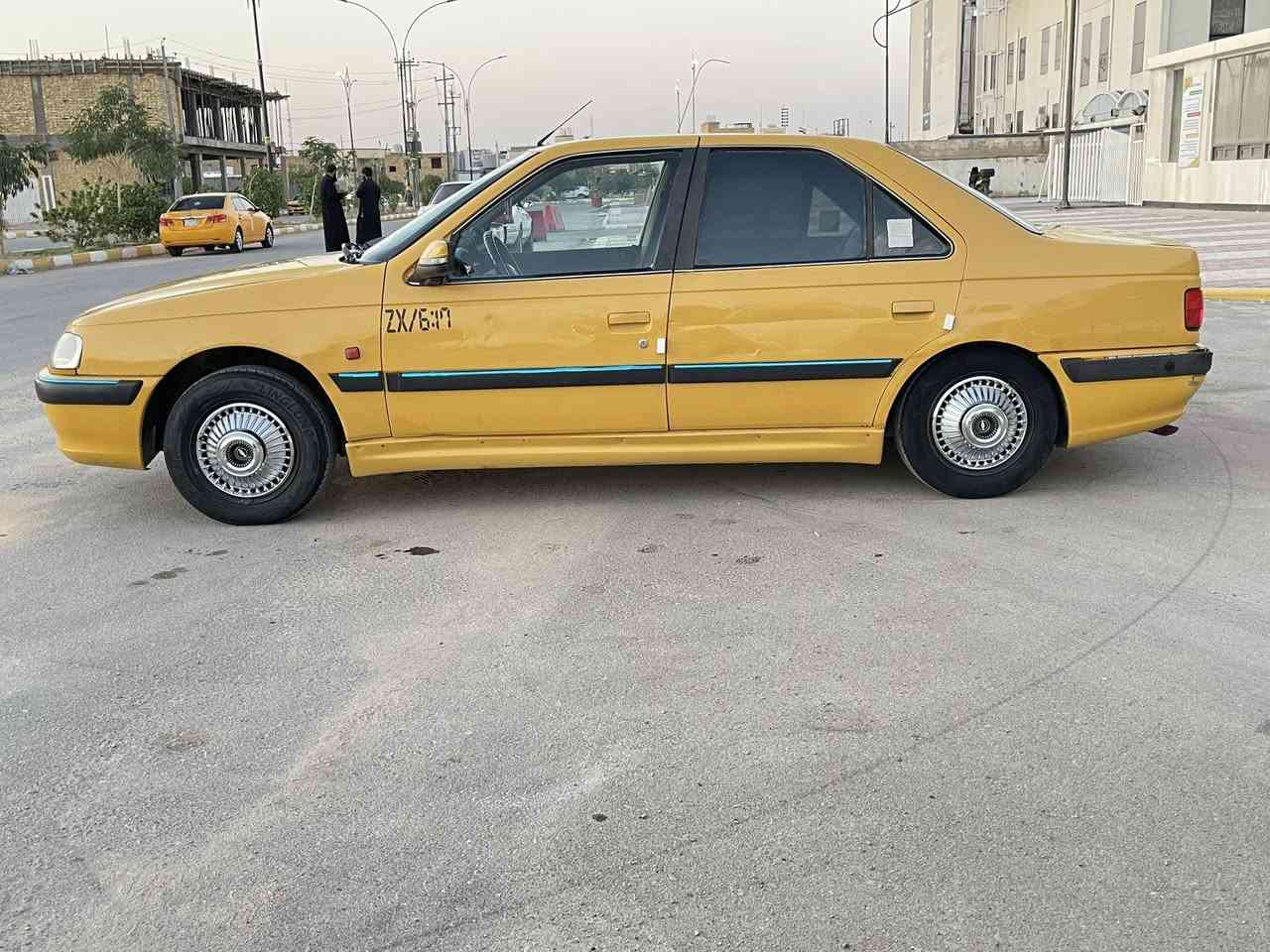 السلام عليكم 
بارص ٢٠١٥ سنويه ل ٢٨ انكليزي مصفره وجاهزه 
سياره جاهزه مكينه وكير عشرط مكفولات 
تدفئه وتبريد ثلج حداديه وره وكدام جديد 
كهربائيات عام شغاله جام كله شغال 
سياره جاهزه وماتذب عليه الف 
تراي حسب رغبتك وين مايعجبك 
ومنزل فيديو لسياره بالمنشور اخر صور 
سعره ٣٩ 
مكان سياره وأبو سنويه بناصريه اسكان الصناعي. 
***********
