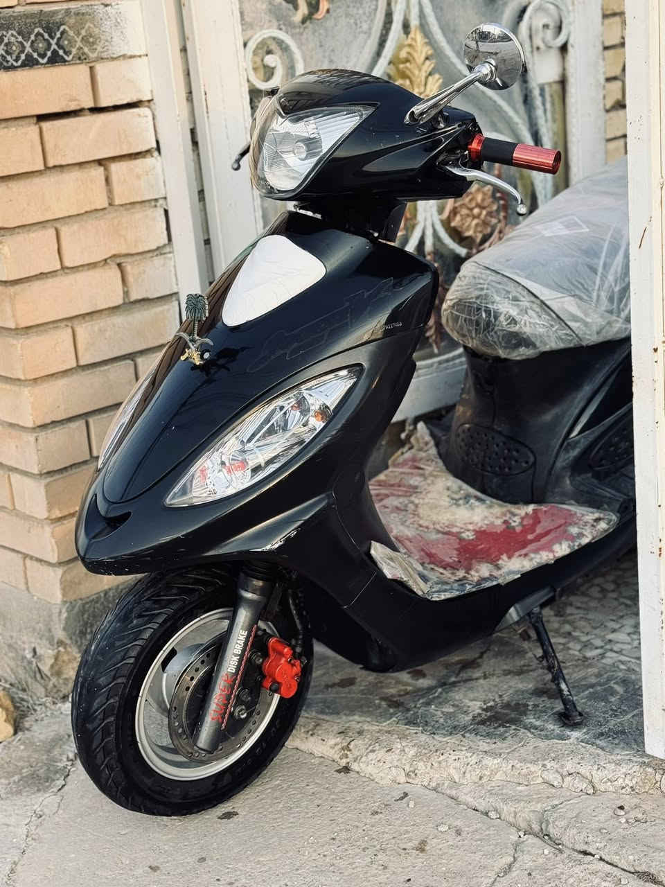 السلام عليكم كامكو V2
موديل ٢٠١٢ نضافه ١٠٠/١٠٠ وبل واقع بعد احله 
مكفوله من كلشي نهضه ومشي كلش حلو 
قلعه سكر 
سعر ٨٠٠ وبيه مجال 
***********
