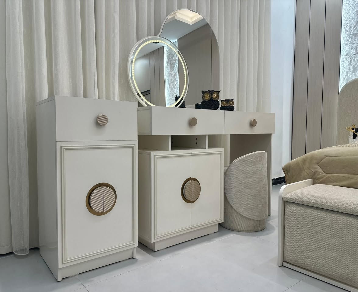 📣 جـديـدنا وصـل.. فخامة التركي في منزلك! 🇹🇷
تعلن جمعية التراث عن وصول التحفة الفنية المنتظرة من معمل ريتاج الأصلي:
✨ موديل جولي (10 قطع) ✨
تصميم يجمع بين المتانة العصرية واللمسة الفنية الراقية.
💰 تفاصيل الأسعار:
• السعر نقداً: 1,850,000 دينار فقط.
• السعر بالأقساط: 2,400,000 دينار.
• القسط الشهري: 150,000 دينار.
✳️ مواصفات الغرفة (10 قطع كاملة):
• 📏 الكنتور: عرض 320 سم (مع الملحق).
• 📏 السرير: عرض 300 سم (مع الكومديات).
• 🗄️ سرير مخزن: للاستفادة القصوى من المساحة.
• 🛠️ الجودة: ظهر "بلوك" متين، واستخدام "برغي وچوي حديد" لضمان أقصى درجات الثبات.
📍 العنوان:
الرمادي - التأميم - شارع النخيل - مقابل محطة النخيل.
تفضلوا بزيارتنا لمشاهدة الموديل على أرض الواقع، أهلاً ومسهلاً بكم! 🌹


**إذا كنت صاحب هذا الإعلان وتريد حذفه لأي سبب، رجاءا أرسل رسالة إلى الدعم الفني**