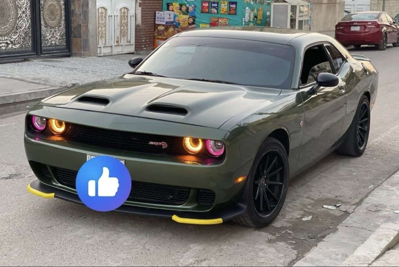 جالنجر ٢٠٢١ sxt توويل للبيع او مراوس ب k4 
رقم بغداد باسمي 
لون زيتوني 
نظيفه كلش وبدون نواقص 
تبريد ثلج 
كير ومحرك مكفول 
منظومه لايت وسوار زينون ومتغير الالوان ع ريمونت 
حادث / جاملغ سايق وبنيد ومبدل 
ماشيه ٧٠ 
عليها ادامه كامله 
مكان /بغداد 
السعر ٢٠٥ مع المجال 
للاستفسار 
***********

** بدون لغد بدون شاصي فقط البدنه مبدله جديده
