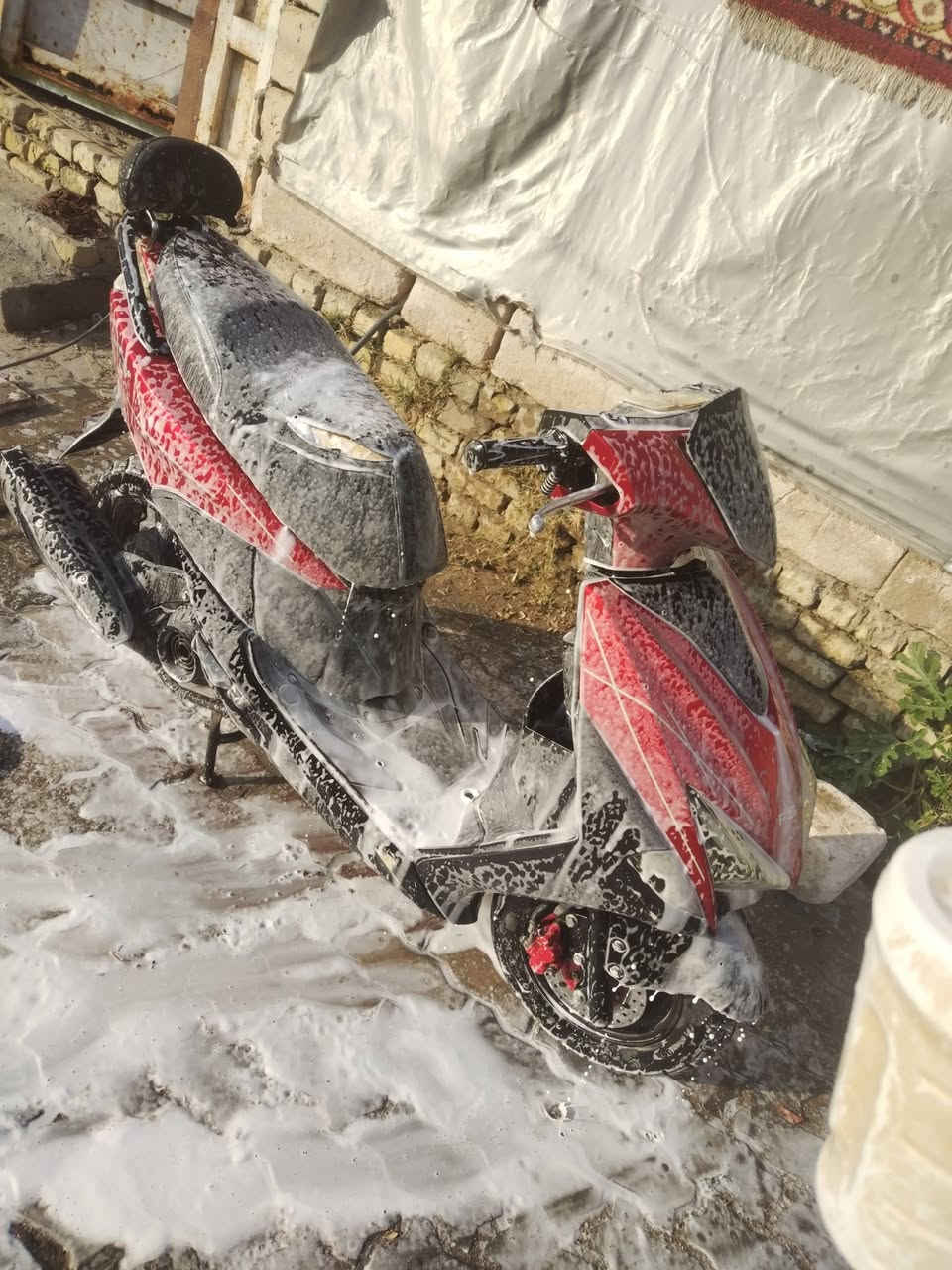 سلام عليكم

دراجة Fs16 بانزين للبيع

الدراجة مثل ما موضح بالصور 

كفرات كاملة ونضيفه 

لايتات ناصي وعالي

لايتات أمامي عالي ناصي

بگ لايت شغال

اشاير يمين ويسار  شغال

عداد سرعة شغال

گيچ بانزين شغالات

للتواصل. ***********
