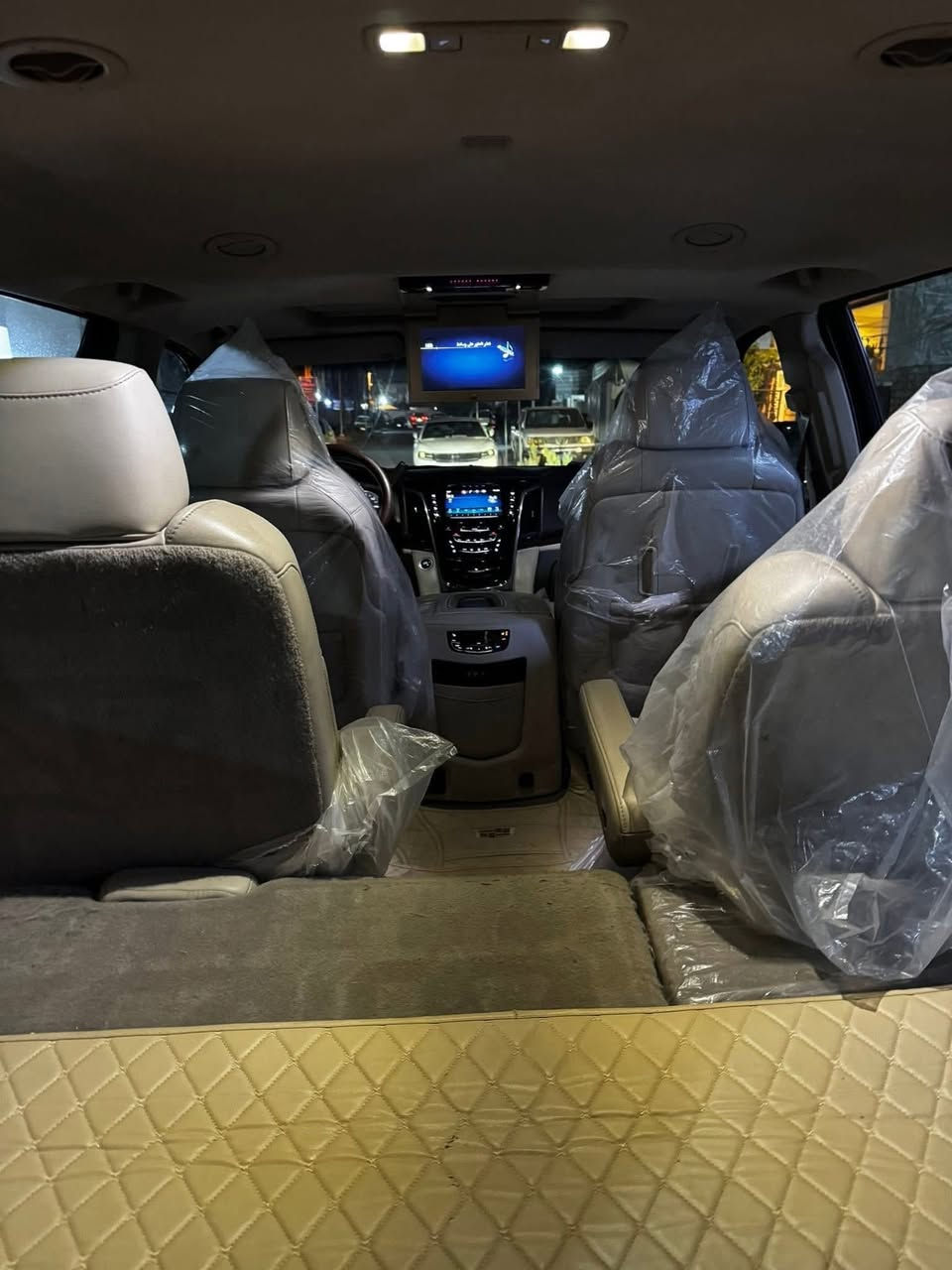 كديلاك سكاليد موديل 2015 خليجية بلاتينيوم فول الفول ٤ كامرات رادارات شاشات دوسات كهرباء فتحة جنطة كهرباء كشنات كهرباء وتدفئة وتبريد بيهه صبغ جاملغ خلفي رقم اربيل بأسمي هزة وسنوية جديدة السعر 32.500 
***********
