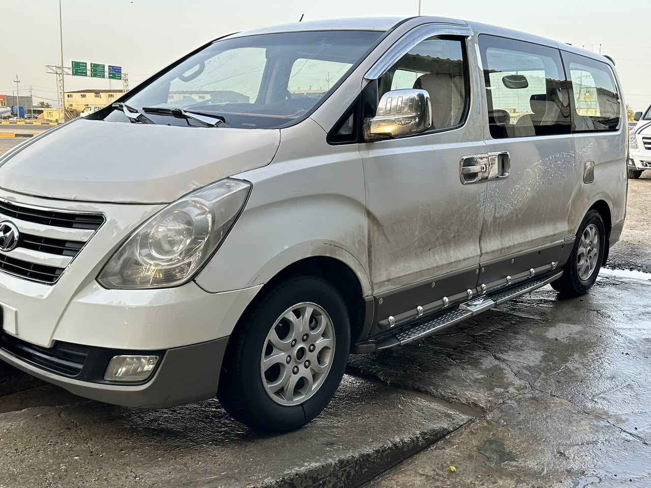 ستاركس للبيع موديل ٨ مفتوح رقم بغداد بسمي مداور ثاني يوم سنويه تسقط نهاية ل ٢٦ مكينه بيها بخار تنقص كل شهر لتر كير جديد تبريد ثلج تخم تاير السياره بيها رش مكان الخطه القديمه مكفوله من الضربه ولمعجون السياره كاعده وحلوه السعر ١٢٥ بيها مجال قليل مكاني حله قرب سيطره الآثار الاستفسار ***********
