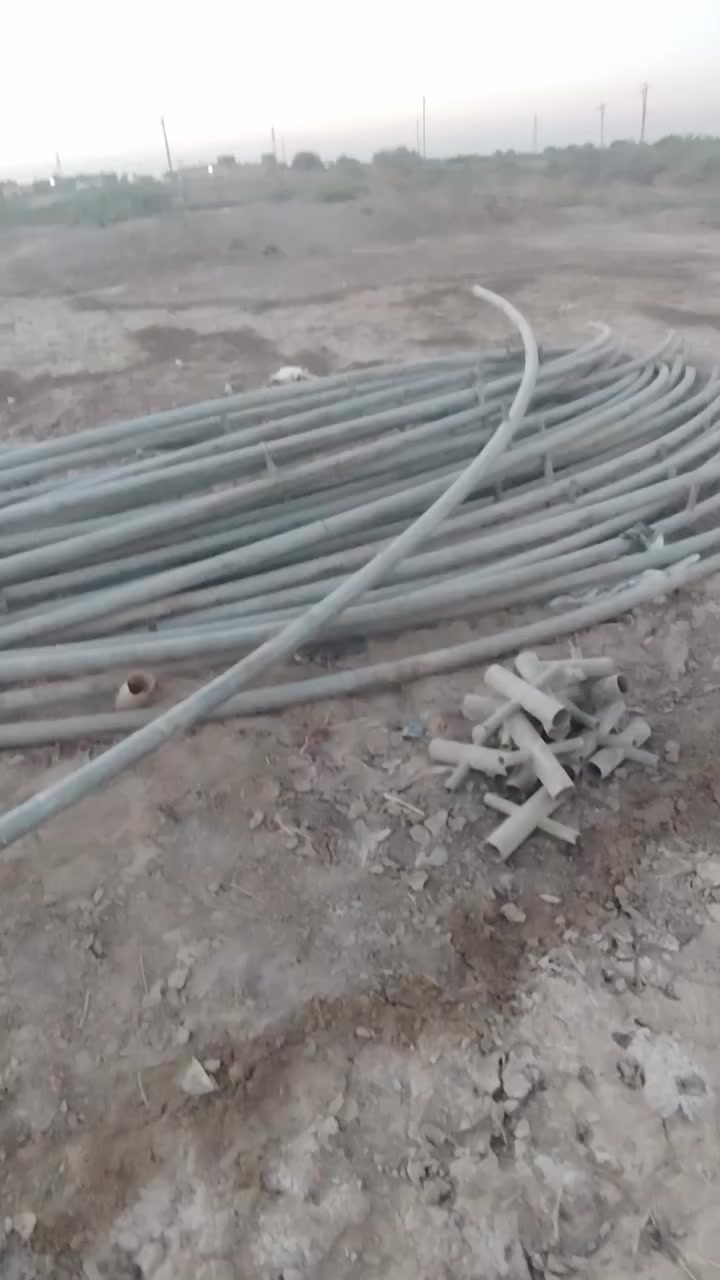 سلام عليكم…
بيت زجاجي للبيع 
للاستفسار ***********
                ***********
،،،،،،،،
