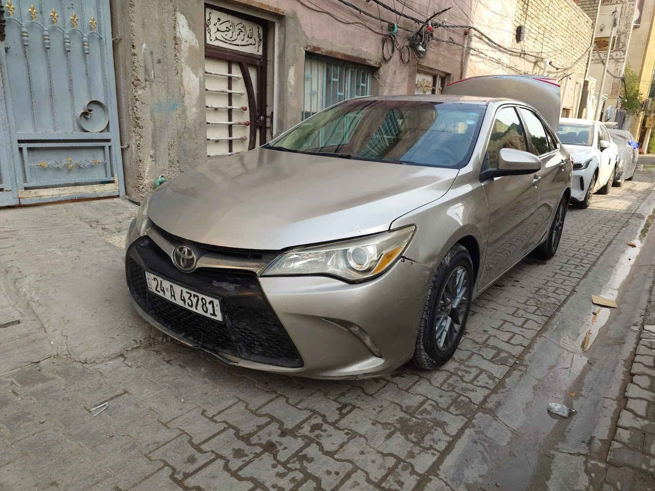 السلام عليكم كامري موديل ٢٠١٦ al حادث بنيد فقط بدون دواخل مبدل اصلي نفس اللون مكينه كير تبريد كله مكفول سياره نضيفه 
السعر ١٤٠ 
رقم الهاتف ***********
