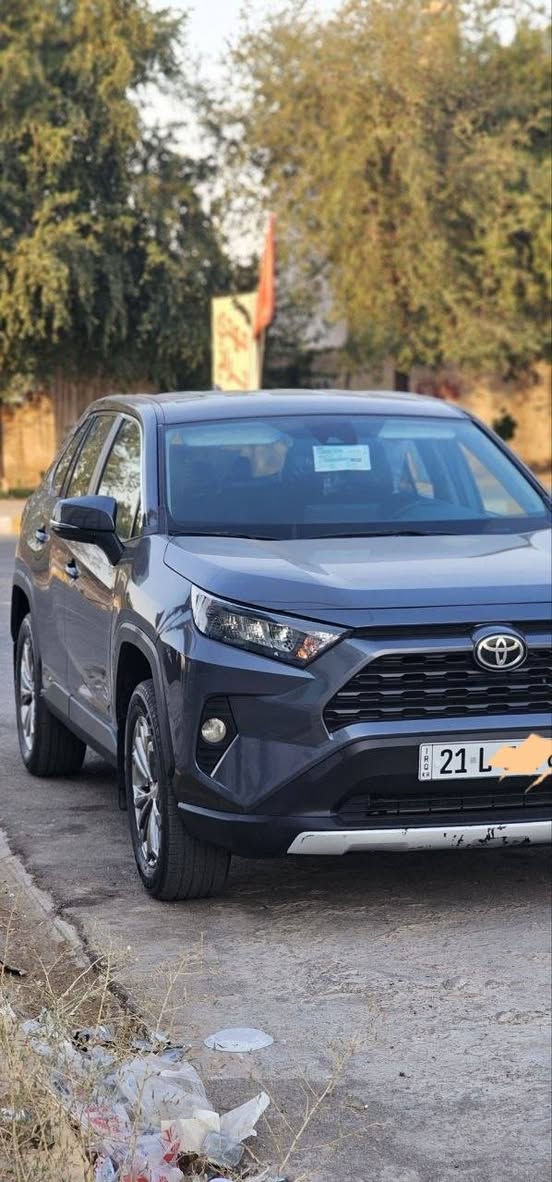 TOYOTA Rav 2022
TOYOTA Rav 2022 
ماشي ١٨ الف ضرر قطعتين تبديل بلادي جاملع وباب سائق بدون دواخل بدون ايرباك ومواصفات معروفه للاستفسار خابر وتدلل ***********
