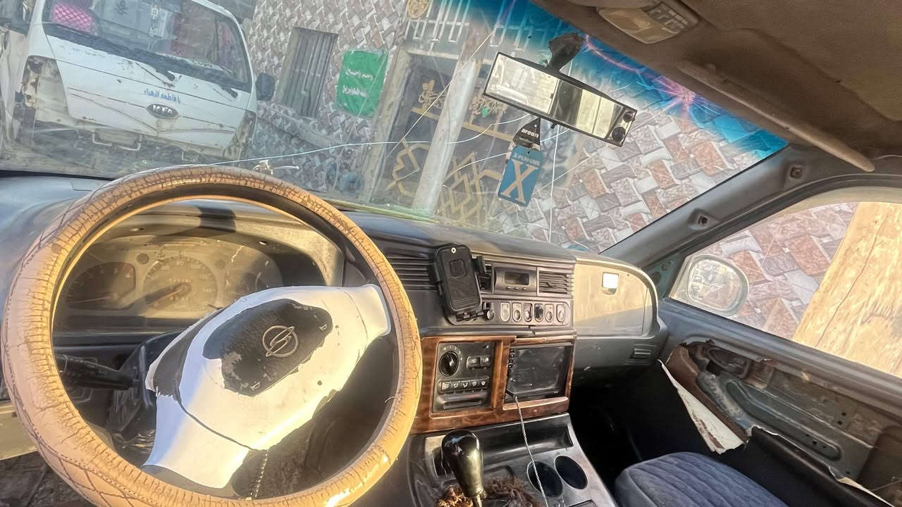 السلام عليكم استاذه موديل 96 سنويه لل 29 سياره بلاديه سياره خير من الله حجل جديد بيها برانكيت ماكينه لا تنقيص ولا تبخير سياره جاهزه مكاني بطويريج سعر السياره 48 وبيها مجال للشراي ما متواجد على الخاص***********
